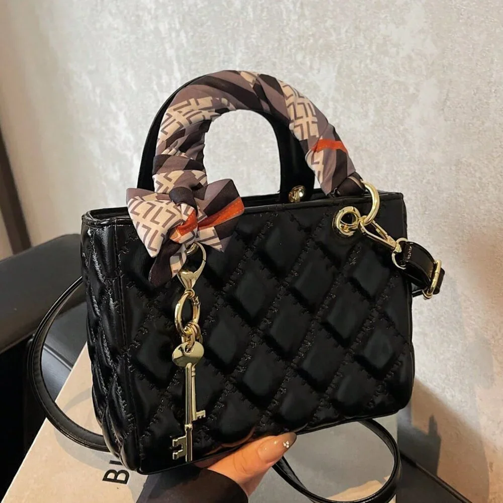 Black Vintage Women's Diamond Grid Crossbody Handbag